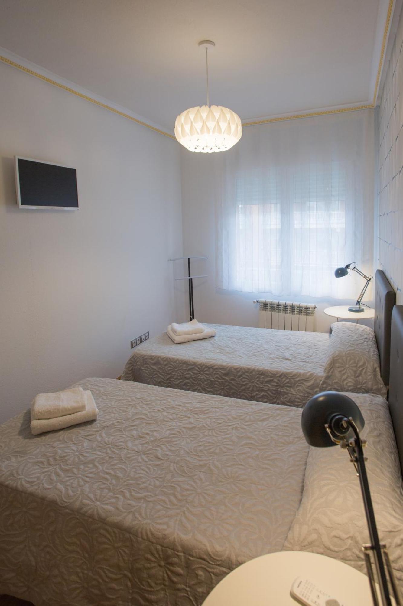 Apartamentos Abula Авіла Екстер'єр фото