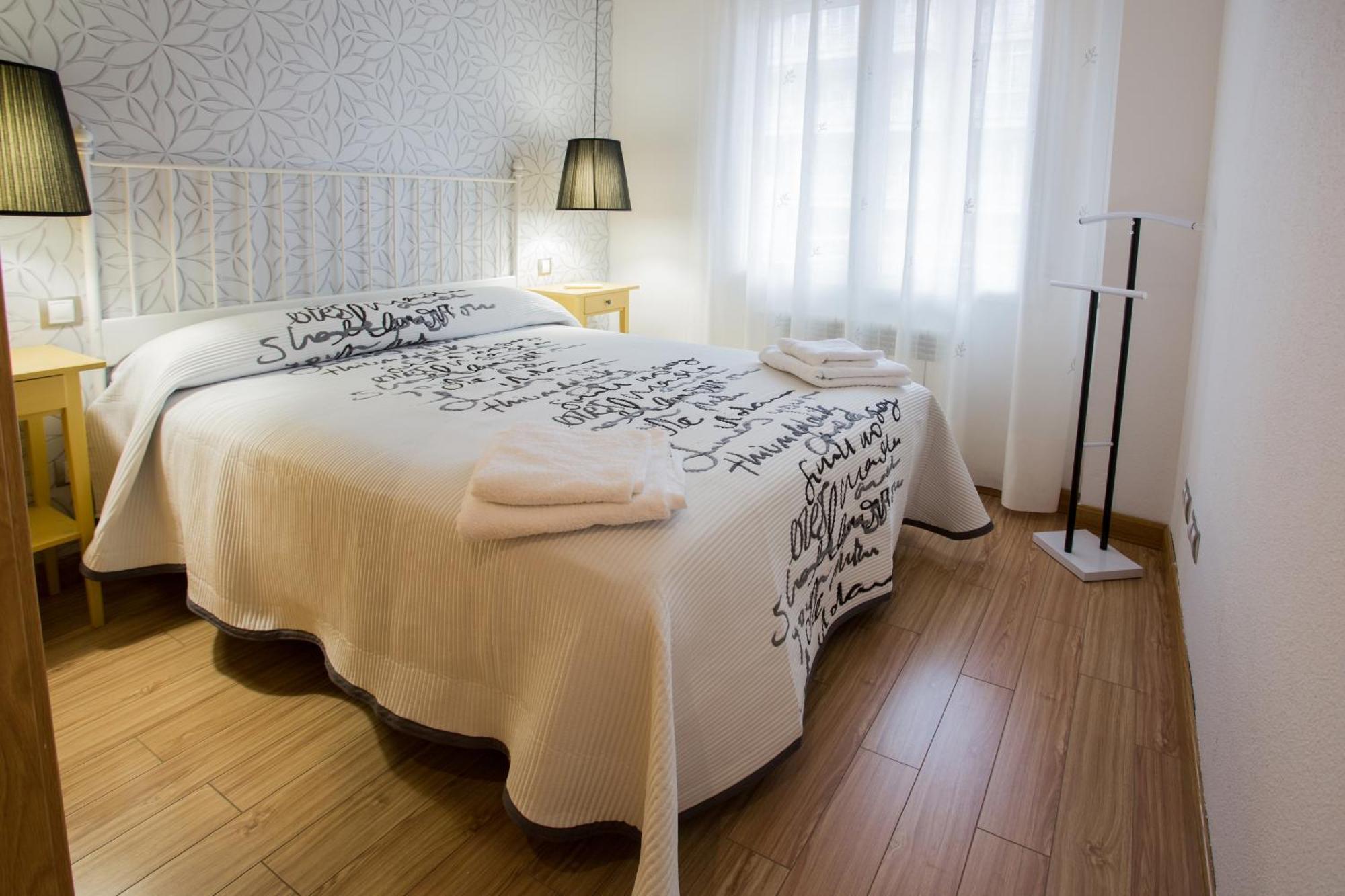 Apartamentos Abula Авіла Екстер'єр фото
